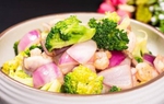 Người đàn ông 35 tuổi kiên quyết ăn hành sống mỗi ngày để chống lại khối u, sau 3 tháng sức khỏe thế nào?