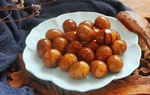 Trứng cút kho kiểu mới thơm ngon, đậm đà hao cơm phải biết!