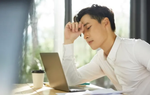 Làm ăn thua lỗ, chồng bắt vợ mượn sổ đỏ nhà ngoại để trả nợ