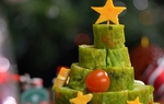Làm trứng cuộn cây thông Noel chào đón lễ Giáng sinh