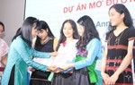 Quỹ Học bổng Vừ A Dính là “công trình” của lòng người