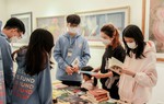 Khởi dậy tình yêu sách trong GEN Z