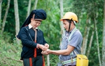 Tài nguyên núi rừng giúp đổi thay thân phận những người phụ nữ của bản làng