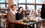 Gặp mẹ kế tương lai, chị em tôi vội lên kế hoạch để đón bà về nhà
