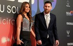 Bà xã Messi hóa ra học rất giỏi, riêng cách dạy con khiến ai cũng nể