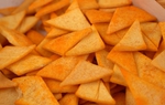 Tự làm snack ngô giòn tan thơm ngon 