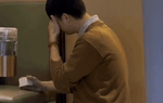 Chàng trai khóc như mưa khi cầu hôn, nghe tâm sự còn xúc động hơn