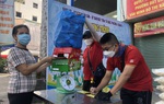 Đổi rác thải tái chế lấy thực phẩm