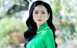 "Nữ hoàng Hoa hồng" cùng con gái trân trọng hương vị Tết xưa
