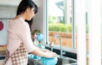 Phụ nữ Việt Nam đang chịu gánh nặng gấp đôi về công việc và gia đình