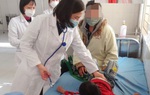 Bé 4 tuổi uống nhầm thuốc diệt chuột dạng siro