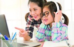 Nỗi lo kép của bố mẹ