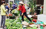 Co kéo chi tiêu gia đình trước áp lực giá hàng hóa tăng