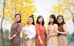 Con đường "vàng" bỗng nhiên trở thành điểm check-in "hot" ở Thủ đô
