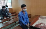 Thuê khách sạn, mai phục chém tình địch bằng búa 