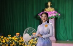 Nữ Công an TPHCM khoe sắc trong tà áo dài