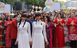 TPHCM: Hơn 2.000 phụ nữ mặc áo dài diễu hành trên đường phố