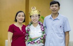 Bố mẹ nữ Quán quân "Đường lên đỉnh Olympia": Đồng hành cùng con làm chủ tương lai