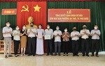 Lữ đoàn 127 nhận đỡ đầu con của ngư dân 