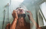Thay đổi thói quen khi tắm giúp nam giới tăng cường sức khỏe