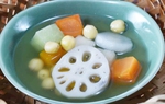 Ngọt lành canh hạt sen thập cẩm