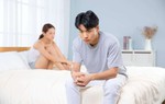 Vợ ngột ngạt bởi sự ghen tuông vô cớ của chồng