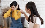 Con gái lớp 8 ngoan hiền bỗng dưng “nổi loạn”