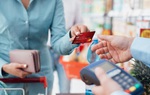 “Dở khóc dở cười” vì quên trả nợ thẻ tín dụng