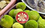 Chị em đổ xô mua quả chay, giá 80.000 đồng/kg