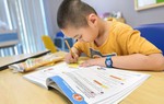 Con thay đổi bất ngờ sau 2 năm chuyển từ trường công sang trường quốc tế