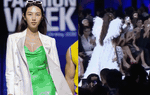 Đang diễn trên sàn catwalk, Thùy Tiên "dính" cú ngã để đời