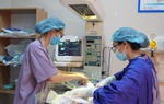 Cứu mẹ con sản phụ bị suy thai 