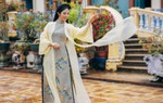Hoa hậu Ngọc Hân khoe vẻ đẹp áo dài ở nhà cổ 150 tuổi