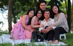 Bỏ học từ lớp 4 vẫn nuôi 3 con trở thành tiến sĩ, thạc sĩ ở nước ngoài, bà mẹ ở Huế tiết lộ 10 BÍ QUYẾT đơn giản 