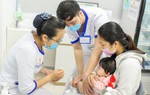 Không để thiếu vaccine cho trẻ em và người lớn