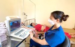 Hơn 300 phụ nữ được sàng lọc bệnh lý sản phụ khoa