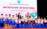 Hà Nội: Gần 400 trẻ em mồ côi có hoàn cảnh đặc biệt được nhận đỡ đầu