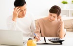 Chuyện chi tiêu vợ chồng trẻ: Vợ có muốn cầm tiền của chồng?