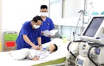 Con khó thở tím tái, đến viện mới phát hiện trẻ bị hóc dị vật