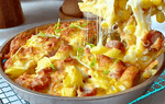 Nhà có bánh mì cũ, lấy ngay ra làm "pizza" ăn sáng 