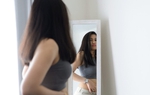 Chán làm “chuyện ấy”, mất kinh nguyệt vì giảm cân