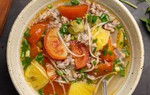 Chỉ cần 10 phút để có món canh chua thịt băm đưa cơm ngày nắng nóng