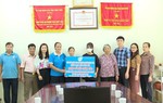 Nhiều trẻ em mồ côi ở Vĩnh Phúc có mẹ đỡ đầu