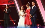 Hòa Minzy chia sẻ ở "Người ấy là ai" khiến Trấn Thành bật khóc