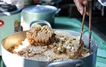 Món làm từ thứ bỏ đi của tổ ong lại thành đặc sản Cà Mau