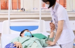 Bị đột quỵ do ong đốt
