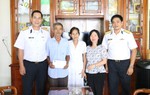Vùng 4 Hải quân thăm, tặng quà gia đình chính sách và người có công