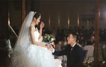 Đám cưới phong cách ngoài trời được tổ chức trong nhà cực đặc biệt