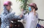 Thi tốt nghiệp THPT 2022: Chỉ 1 tháng, mẹ bạc trắng đầu vì quyết định "trái khoáy" của con