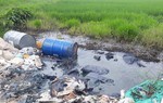 Thải hóa chất độc vào môi trường đất, nước bị phạt đến 50 triệu đồng